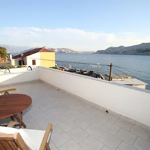 With The Sea View Pensjonat